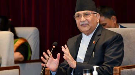 ओलीका ‘१८ सूत्र’ बोकेर गाउँ पस्दैछ एमाले
