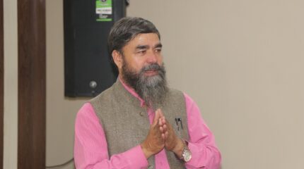 कर्मयोगी समाजसेवा पुरस्कार विनोद पहाडीलाई
