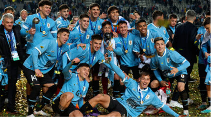 उरुग्वेले जित्यो फिफा यू-२० विश्वकपको उपाधि