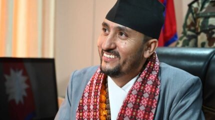 सञ्चार तथा सूचना प्रविधिमन्त्री जगदिश खरेल को हुन् ?