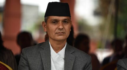 ओमप्रकाश अर्याल : लोकमानसिंह प्रकरणमा चिनिए, बालेनको आडमा बनेँ गृहमन्त्री
