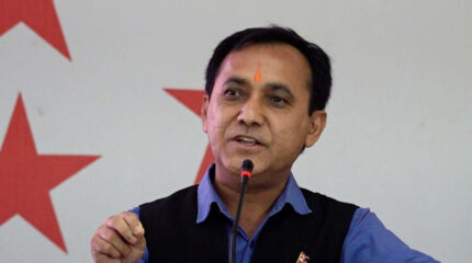 प्रधानमन्त्रीलाई कांग्रेस महामन्त्री शर्माको प्रश्न– नेतालाई भ्रमणको वातावरण नबनाए चुनाव कसरी हुन्छ?