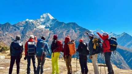 गत जनवरीदेखि अक्टोबरसम्म नौ लाख ४३ हजार ७१६ जना पर्यटक नेपाल भित्रिए