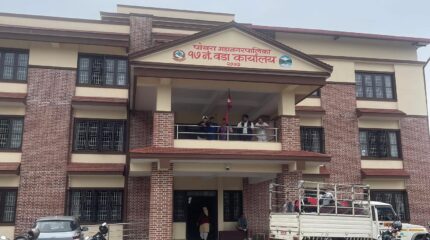 स्थानीयको सहयोगमा वडा कार्यालय पुनःसञ्चालन