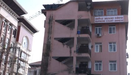 हेटौँडाको मुख्य सडक विस्तारको सूचना कार्यान्वयन नगर्न सर्वाेच्चको अन्तरिम आदेश