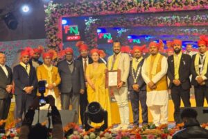 अर्जुनचौपारी गाउँपालिकाका अध्यक्ष तिवारीलाई जेसीआई यूथ अवार्ड