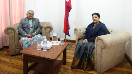 प्रधानमन्त्री कार्की र पूर्वराष्ट्रपति भण्डारी भण्डारीबीच भेट