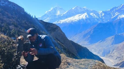 मुस्ताङमा हिउँ चितुवा अध्ययन गर्न ‘क्यामेरा ट्यापिङ’गरिँदै