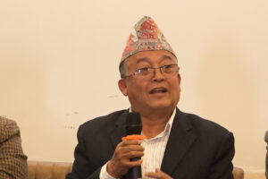 हरेक नागरिकले कार्यस्थलबाट भोट हाल्न पाउनुपर्छ : दिनेश थपलिया