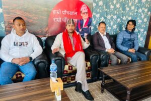 निर्धारित समयमै निर्वाचन हुनेमा सरकार प्रतिबद्ध छ : सञ्चारमन्त्री खरेल