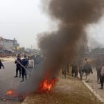 बंगलादेशमा हिन्दुको हत्याको विरोधमा सिरहा प्रदर्शन, पूर्व–पश्चिम राजमार्ग अवरुद्ध